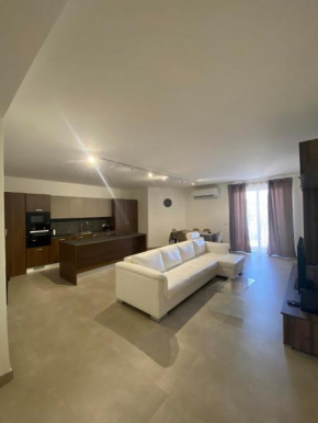 An immaculate 3 bedroom apartment in Gudja